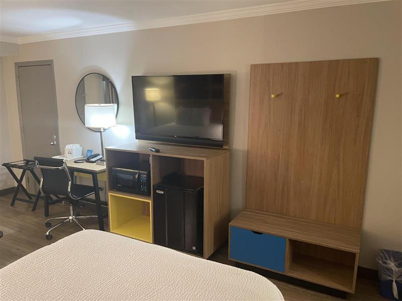 Days Inn By Wyndham Wilmington Brandywine Talleyville Bagian luar foto