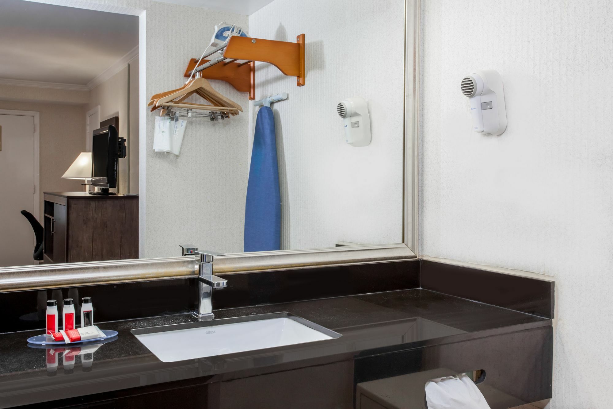 Days Inn By Wyndham Wilmington Brandywine Talleyville Bagian luar foto